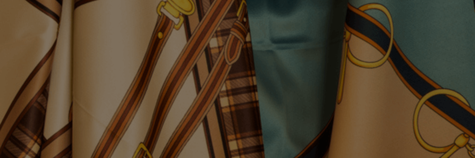 Accessories - Scarves / Scarves