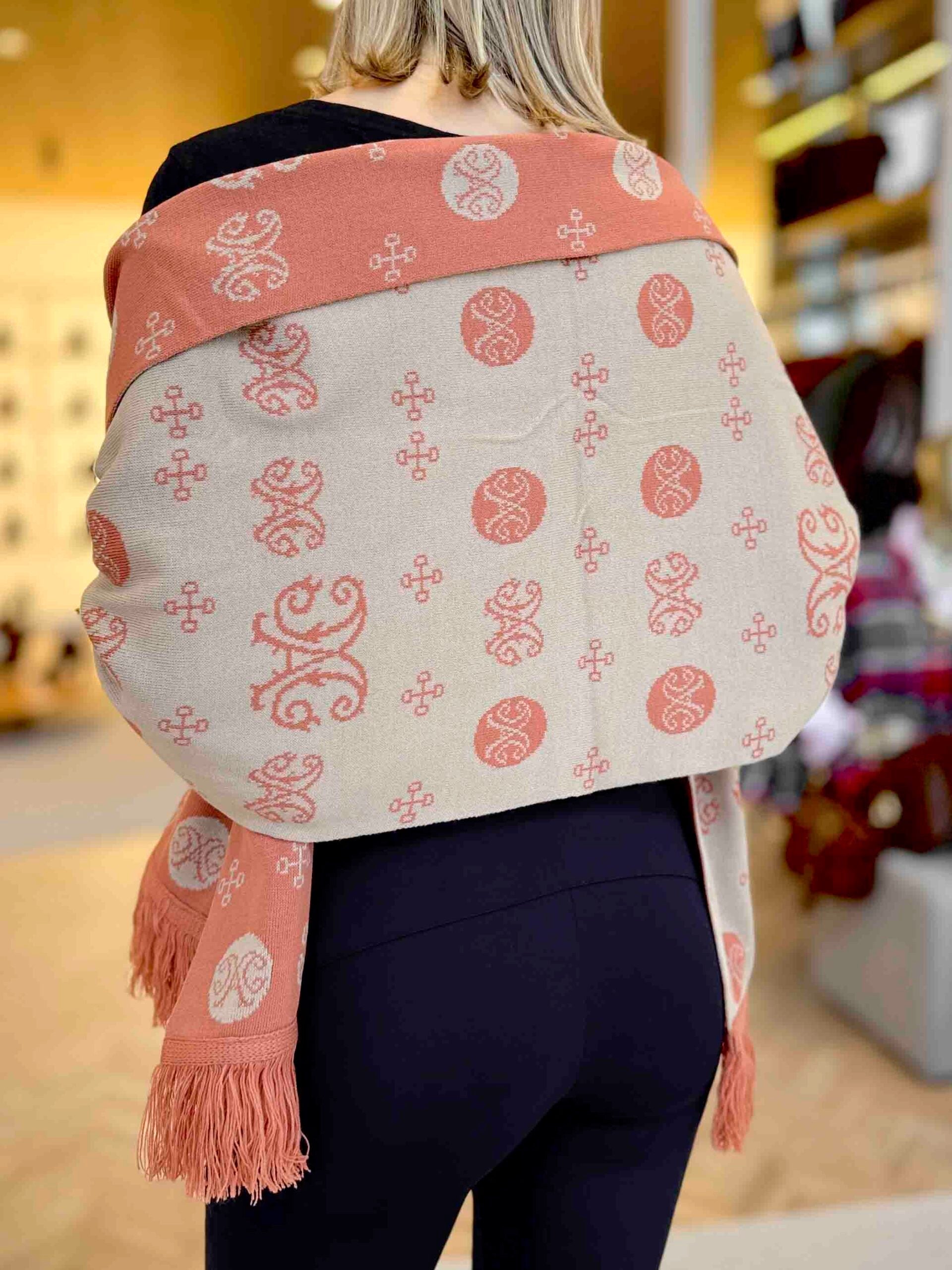 Hortênsia Scarf
